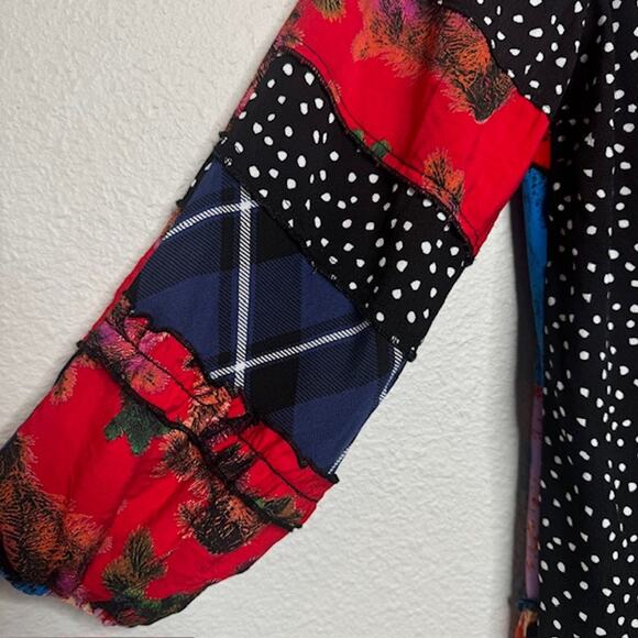 Caleoas Black Fiesta Floral Embroidered Bohemian Hippie Ruffle Blouse - Medium - Picture 2 of 16